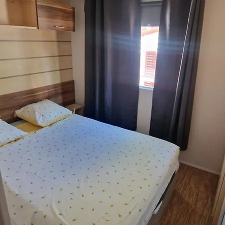 Mobil-home De Vacances Le Bosc (Herault)