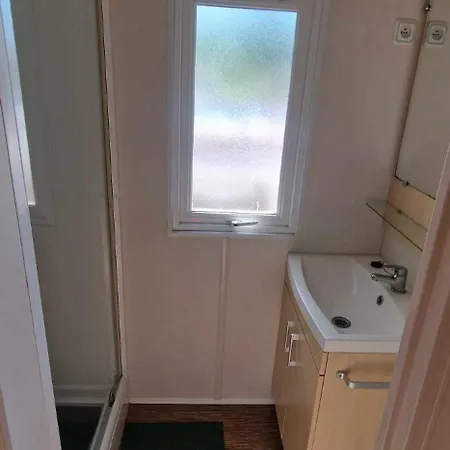 Mobil-home De Vacances *